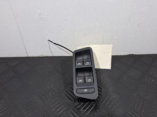 2015 Volkswagen Golf — Power Window Switch