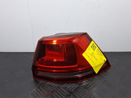 2015 Volkswagen Golf — Right Taillight