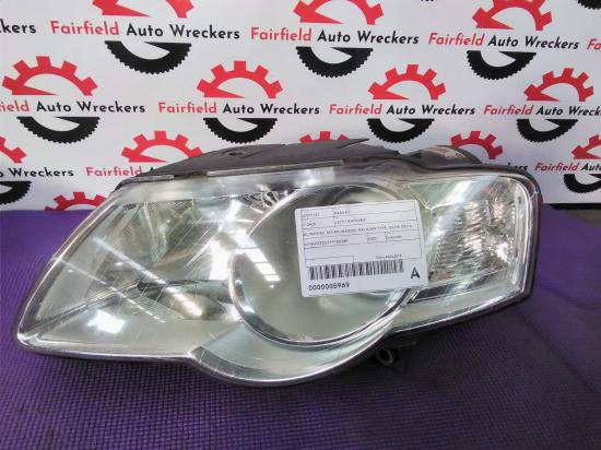 Passat Volkswagen Passat — Left Headlamp