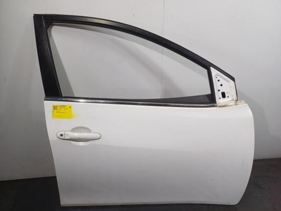 Pulsar Nissan Pulsar — Right Front Door