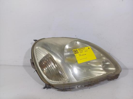 2005 Toyota Camry — Right Headlamp