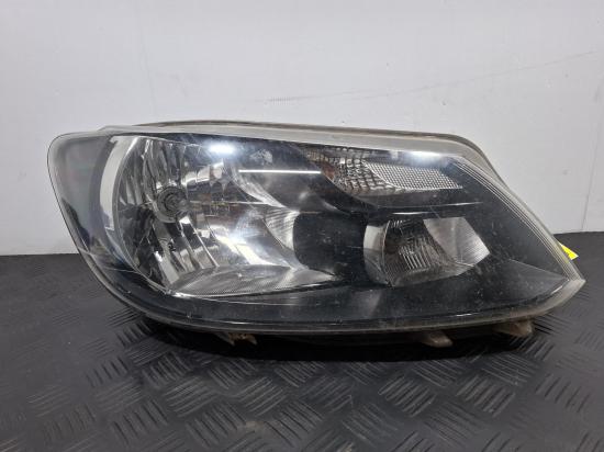 2015 Volkswagen Caddy — Right Headlamp