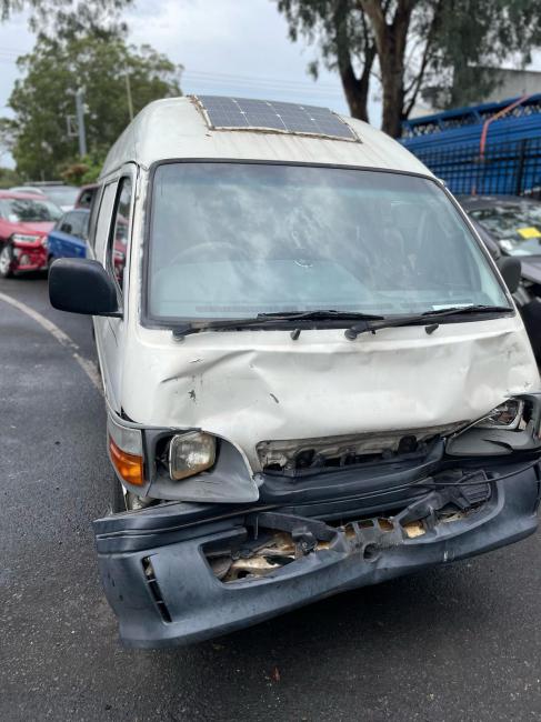 2004 Toyota Hiace — Auto Petrol