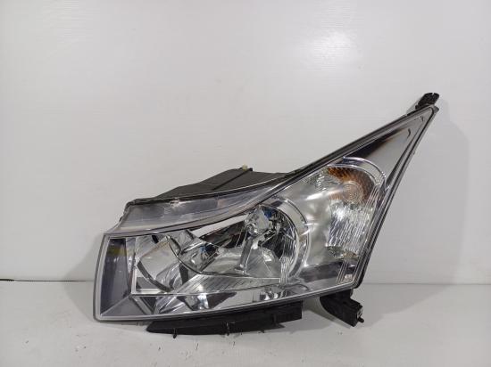 2016 Holden Cruze — Left Headlamp