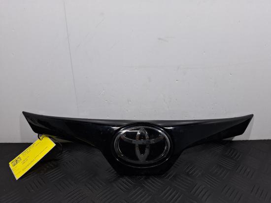 2023 Toyota Corolla — Grille