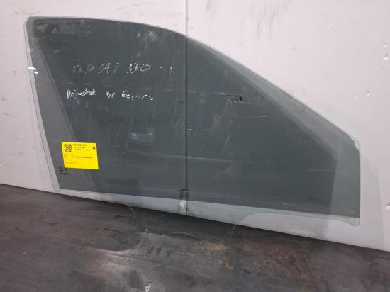 T60 LDV T60 — Right Front Door Window