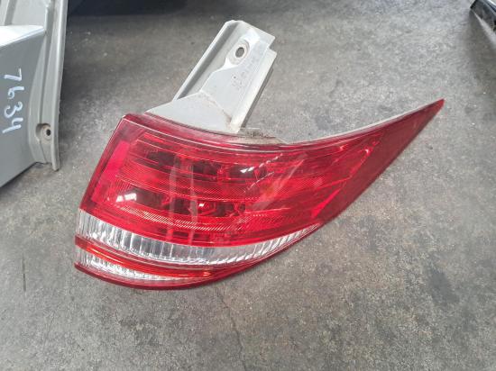 2008 Toyota Tarago — Right Taillight