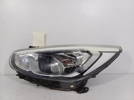 2016 Hyundai Accent — Left Headlamp