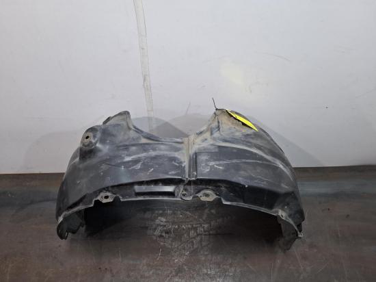 Cmary Toyota Cmary — Right Guard Liner