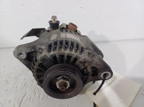 2006 Toyota Yaris — Alternator