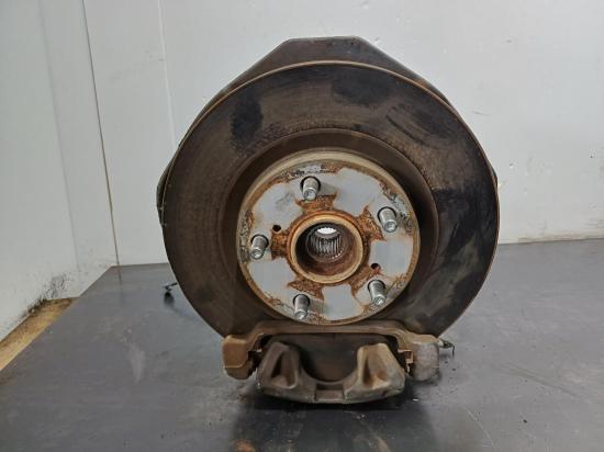 2010 Toyota Aurion — Right Front Hub Assembly