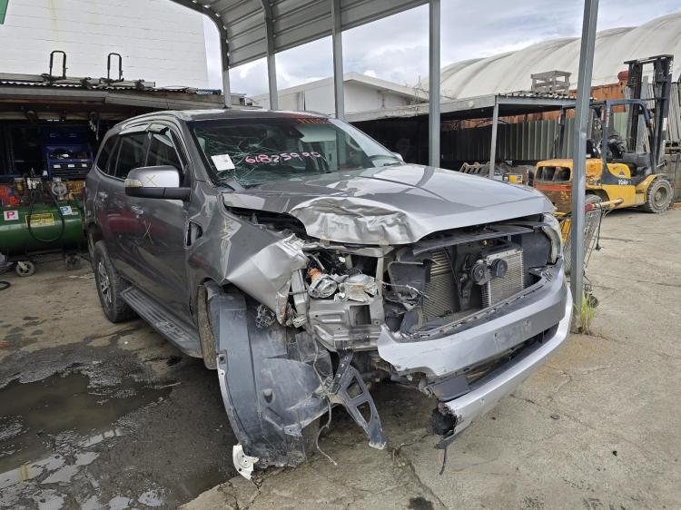 2016 Ford Everest — UA TREND Auto Diesel