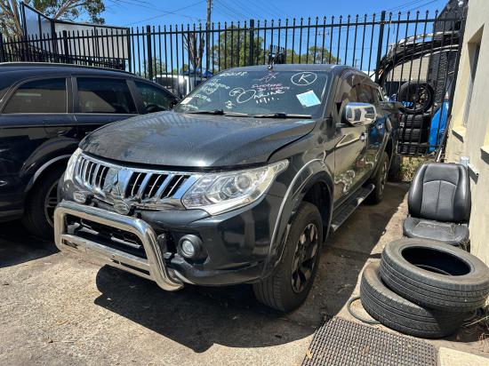 Triton Mitsubishi — MQ EXCEED Tiptronic