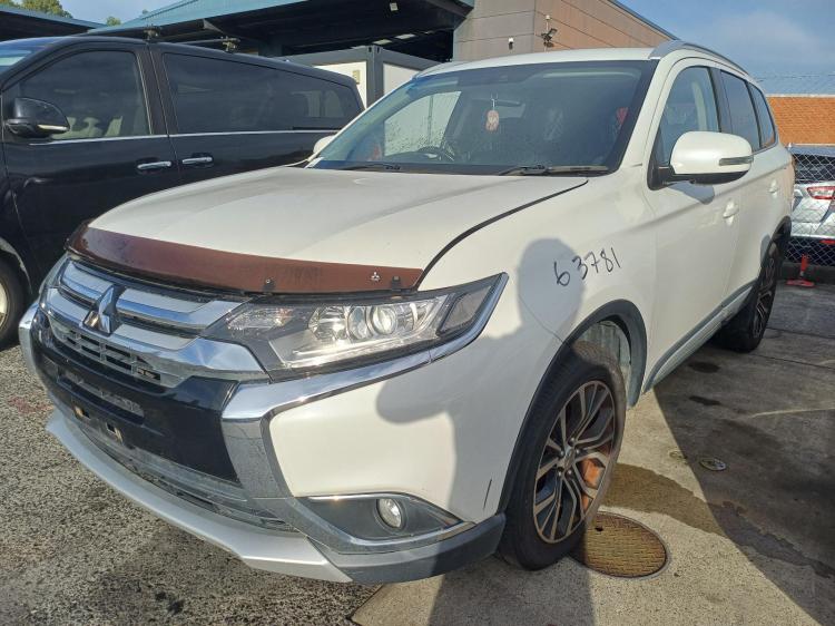 2015 Mitsubishi Outlander — ZK Auto Petrol