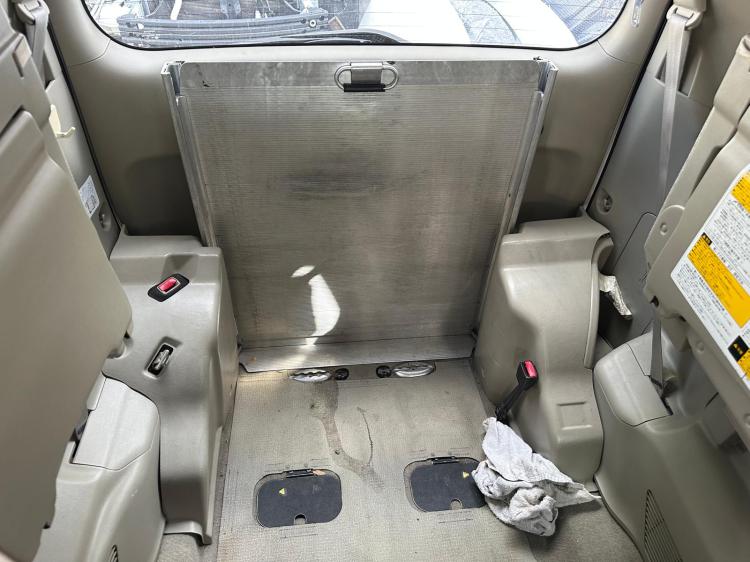 2012 Toyota Voxy — R70 Auto