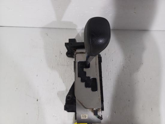 2010 Toyota Aurion — Gear Stick
