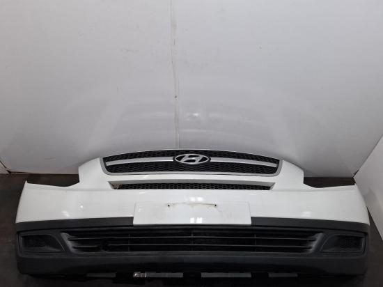 2011 Hyundai Iload/imax — Front Bumper