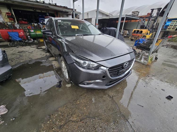 2017 Mazda 3 — BN TOURING Auto Petrol