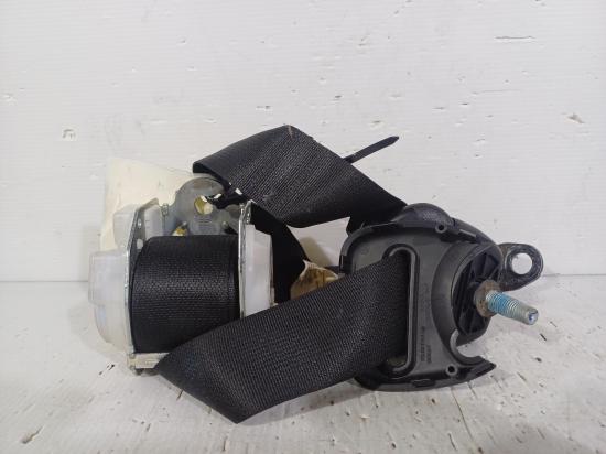 2013 Jeep Wrangler — Seat Belt