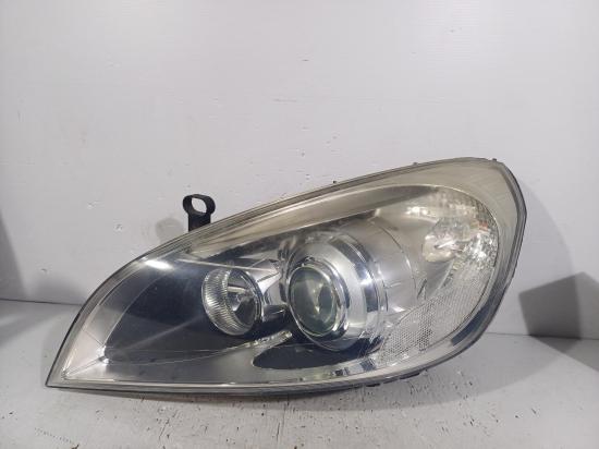 2013 Volvo S60 — Left Headlamp