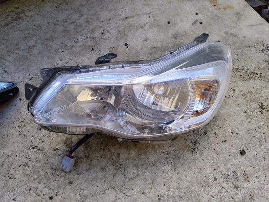 Xv Subaru Xv — Passenger side headlight