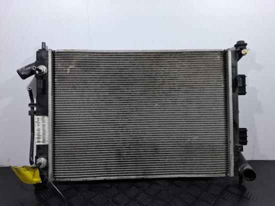Elantra Hyundai Elantra — Radiator