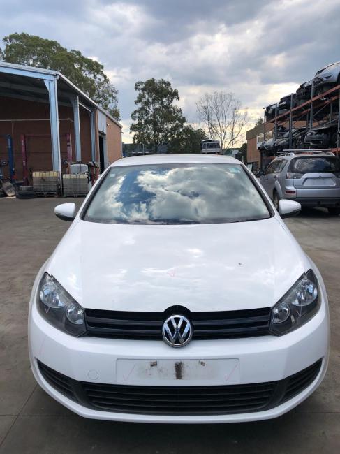 2012 Volkswagen Golf — Auto