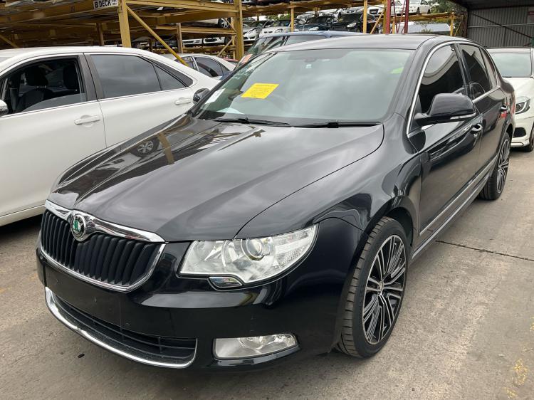 2013 Skoda Superb — Skoda Superb 2013