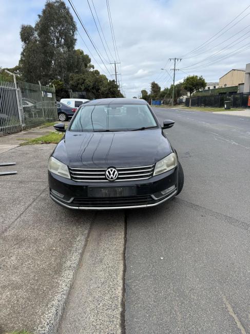 2011 Volkswagen Passat — Volkswagen Passat 2011