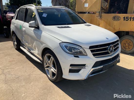 Ml Mercedes Benz Ml — WRECKING COMPLETE CAR ALL MECHANICAL AND ALL PARTS AVAILABLE