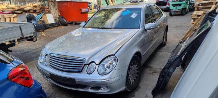 2004 Mercedes Benz E Class — W211