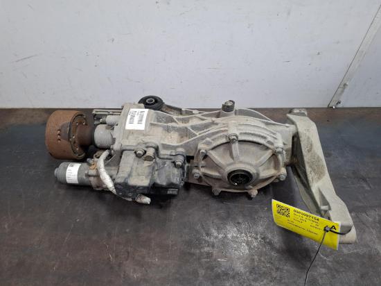 2019 Volvo Xc40 — Differential Centre