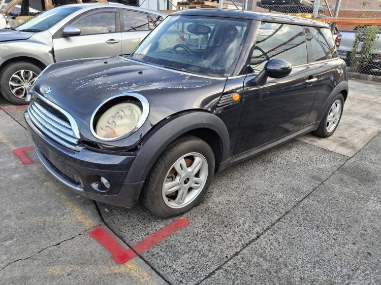 2009 Mini Cooper — COOPER Auto Petrol