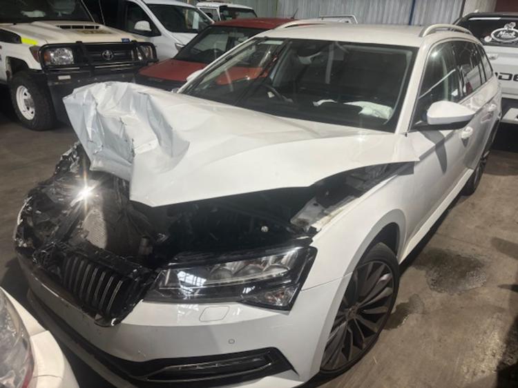2022 Skoda Superb 162TSI — Skoda Superb 162TSI 2022