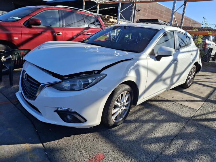 2015 Mazda 3 — TOURING Auto Petrol