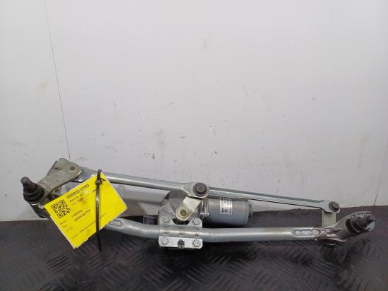 2009 BMW 3 Series — Wiper Motor