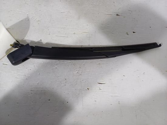 2010 Nissan Dualis — Wipper Motor