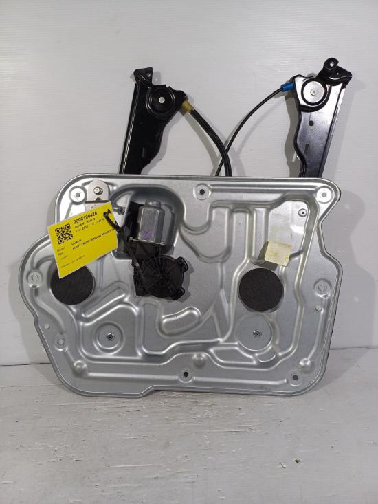 2010 Nissan Dualis — Right Front Window REG/MOTOR