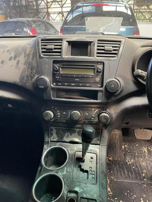 2010 Toyota Kluger — Auto Petrol