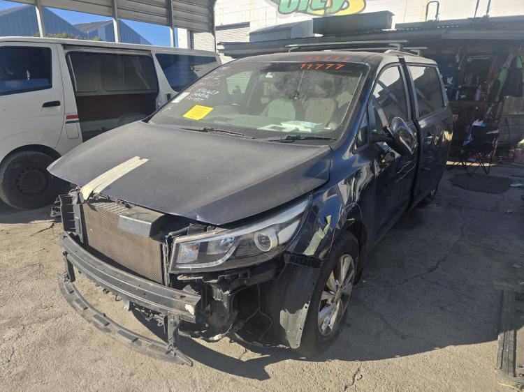 2015 Kia Carnival — YP SI Auto Petrol