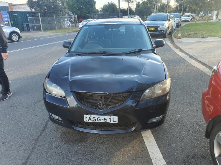 2005 Mazda 3 — Manual Petrol