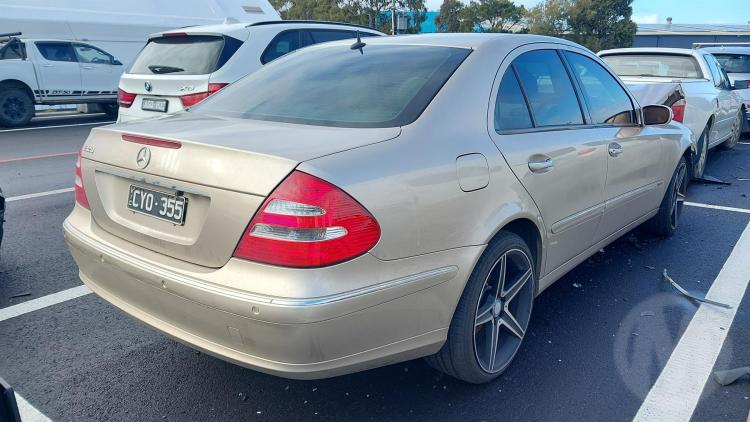 2003 Mercedes Benz E 320 Avantgarde Sedan — Mercedes Benz E 320 Avantgarde Sedan 2003