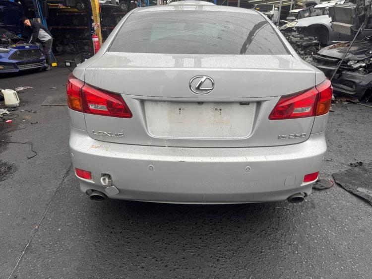 2006 Lexus IS250 — Auto Petrol