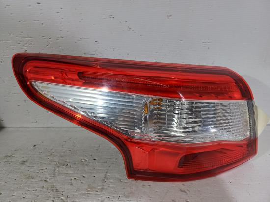 2015 Nissan Qashqai — Left Taillight