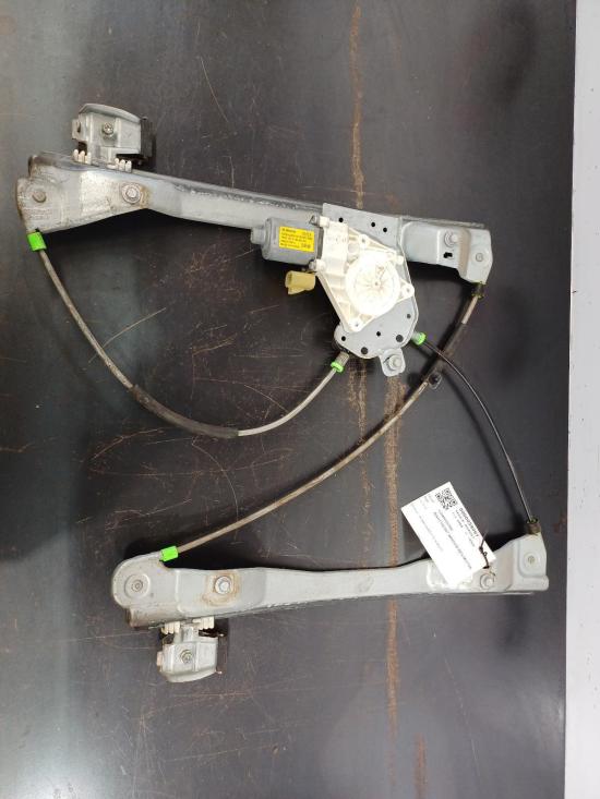 2009 Holden Commodore — Right Front Window REG/MOTOR
