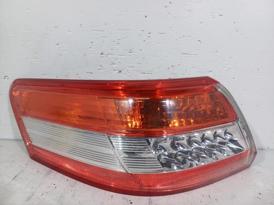 2010 Toyota Camry — Left Taillight