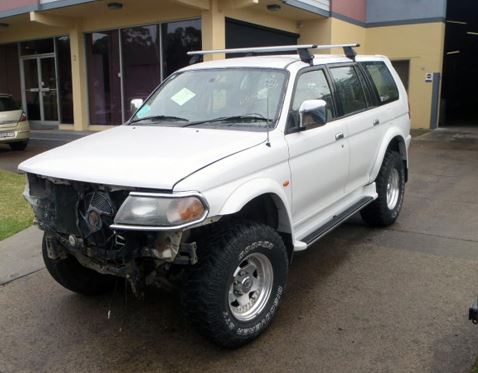 2000 Mitsubishi Challenger — PA2
