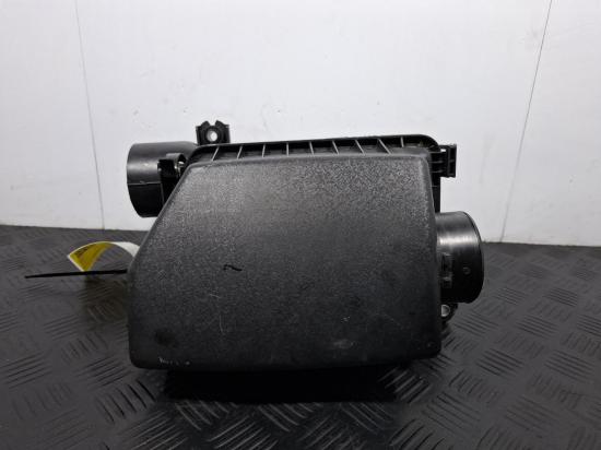 2013 Hyundai I30 — Air CLEANER/BOX