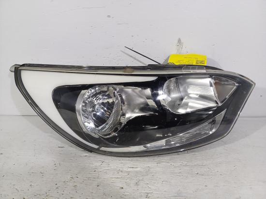 2015 Kia Rio — Right Headlamp