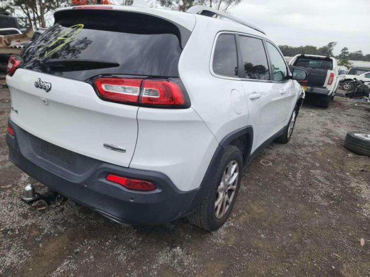 2016 Jeep Cherokee — Auto Petrol